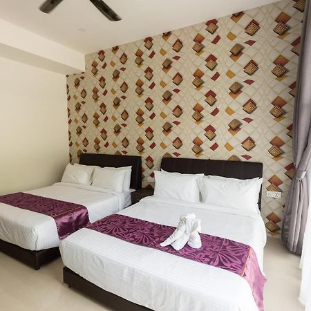 Hotel Rock Mountain Raub Exterior foto