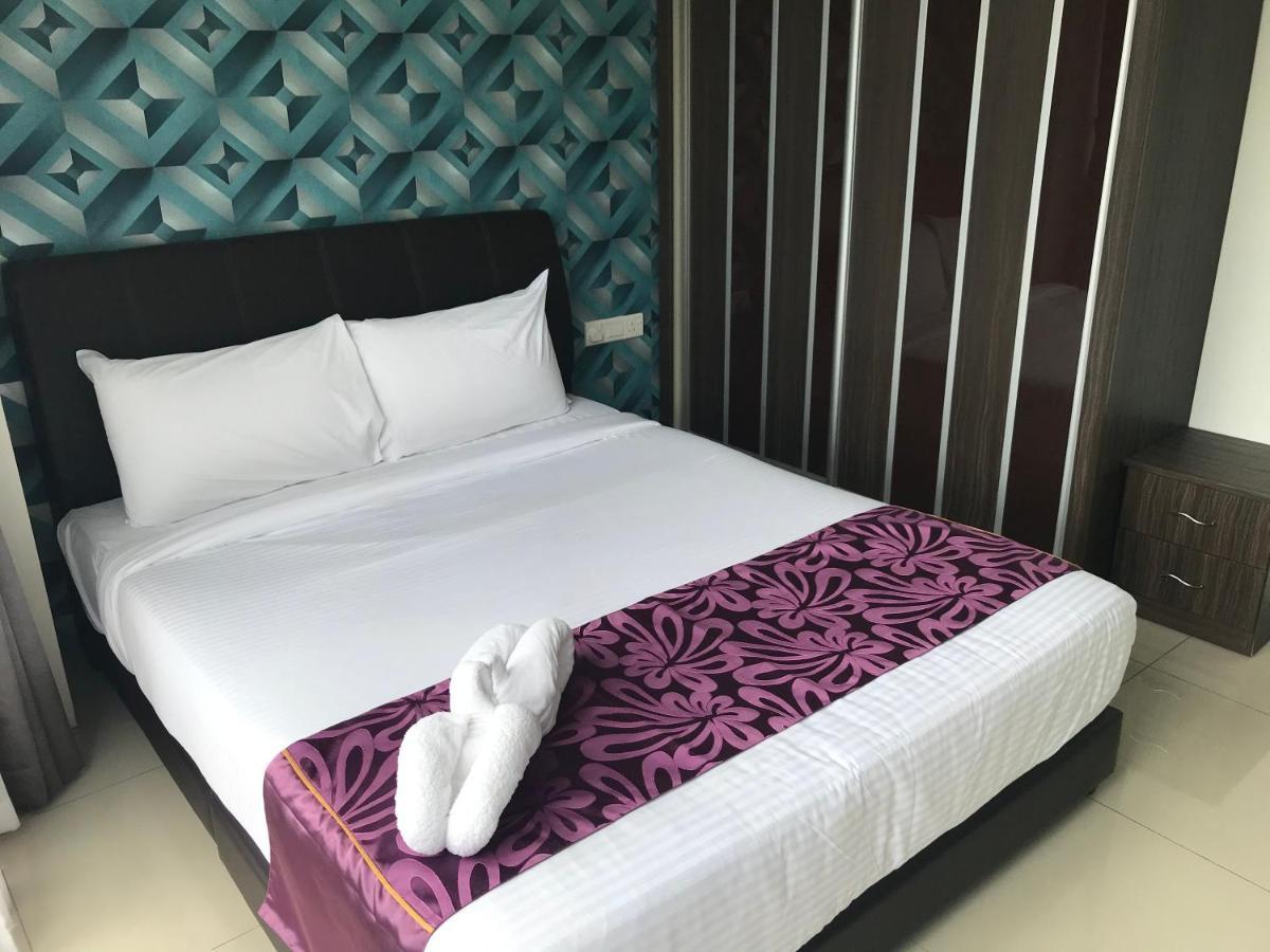 Hotel Rock Mountain Raub Exterior foto
