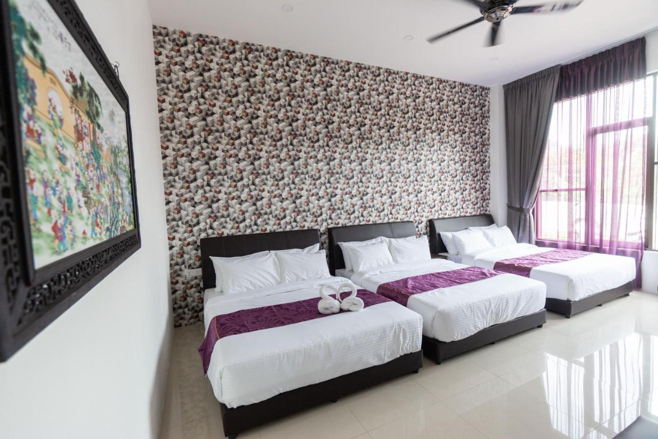 Hotel Rock Mountain Raub Exterior foto