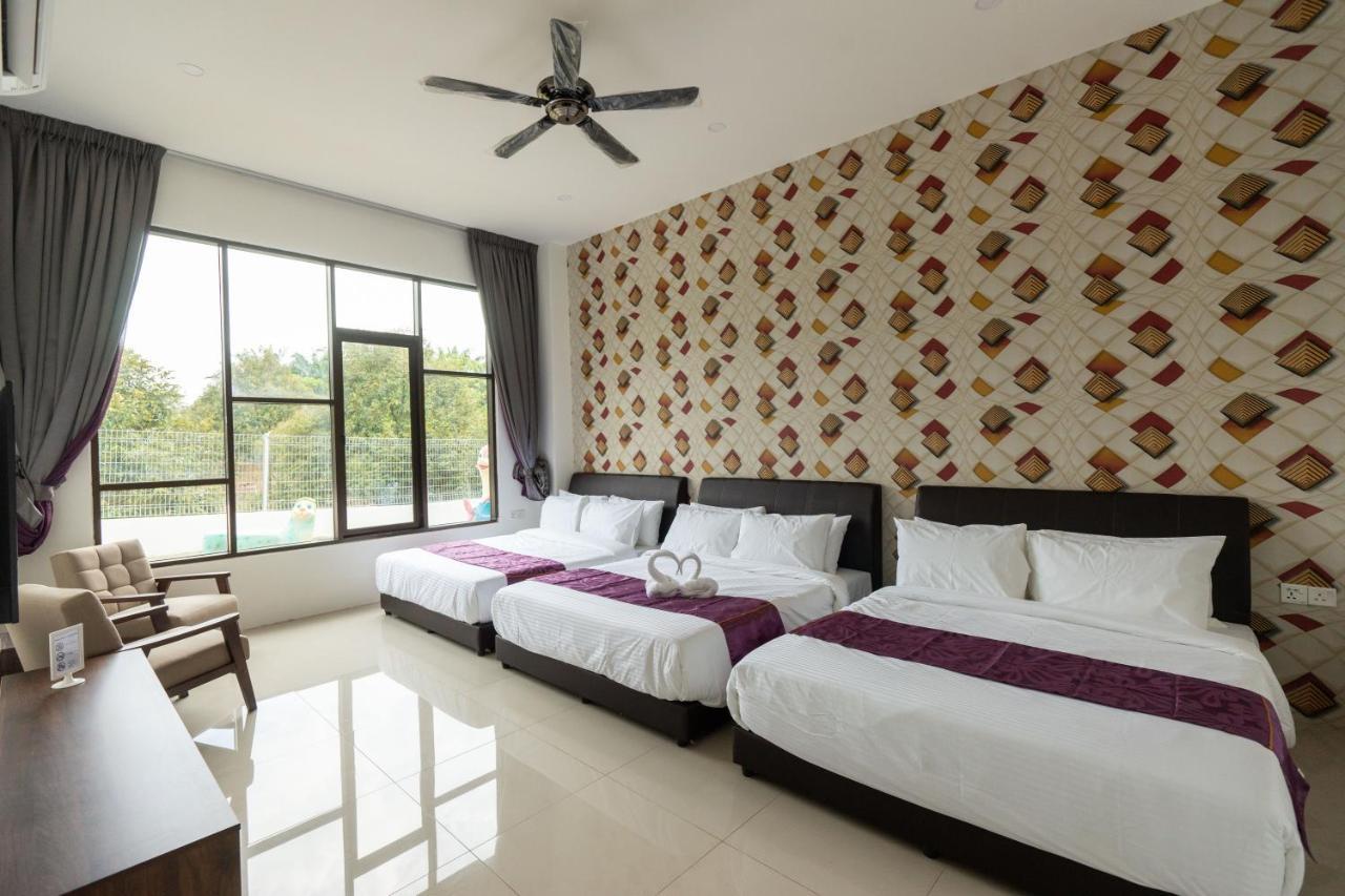 Hotel Rock Mountain Raub Exterior foto